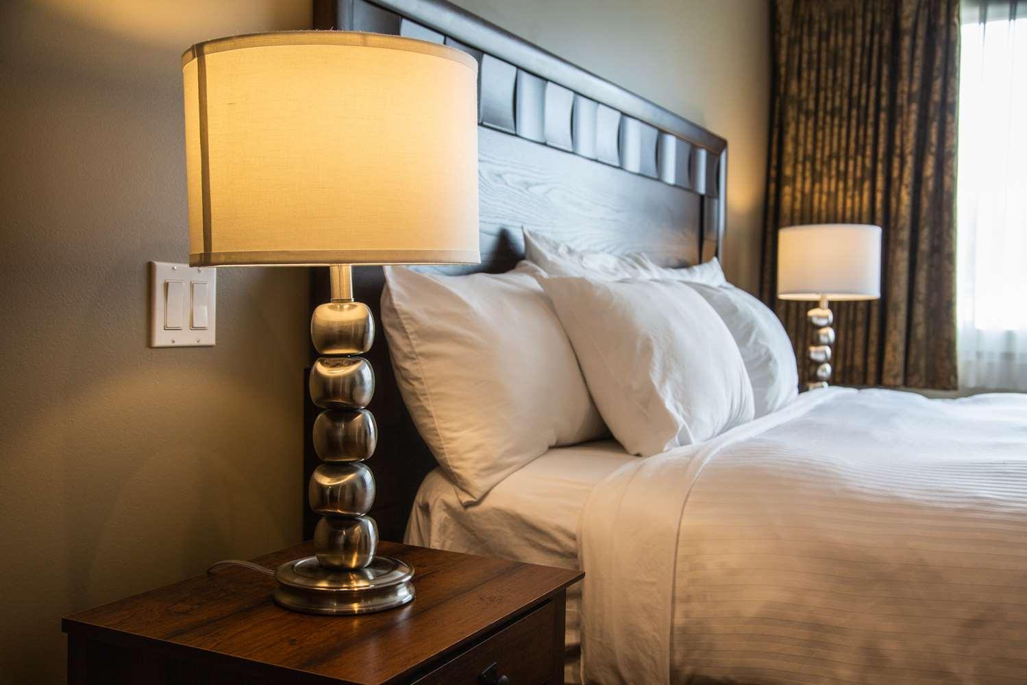 Prestige Hudson Bay Lodge & Conference Centre, Worldhotels Crafted Collection Смитерс Экстерьер фото
