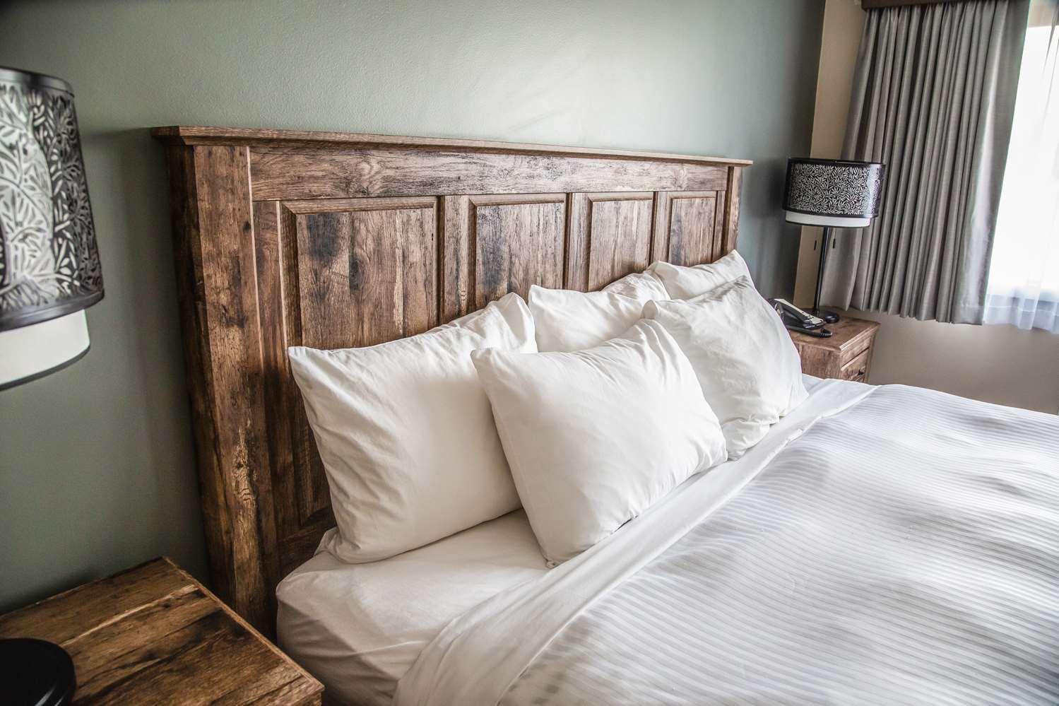 Prestige Hudson Bay Lodge & Conference Centre, Worldhotels Crafted Collection Смитерс Экстерьер фото