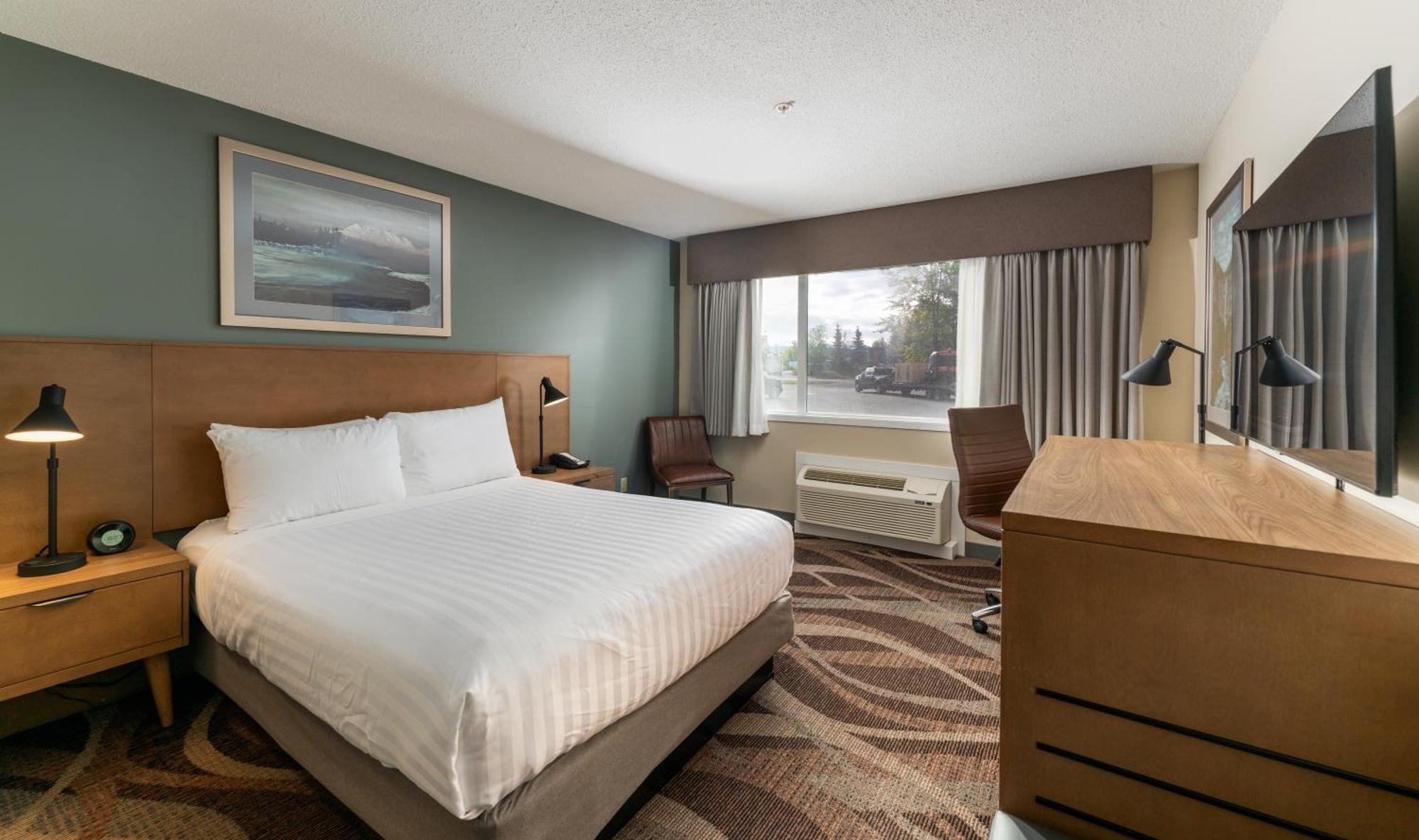 Prestige Hudson Bay Lodge & Conference Centre, Worldhotels Crafted Collection Смитерс Экстерьер фото