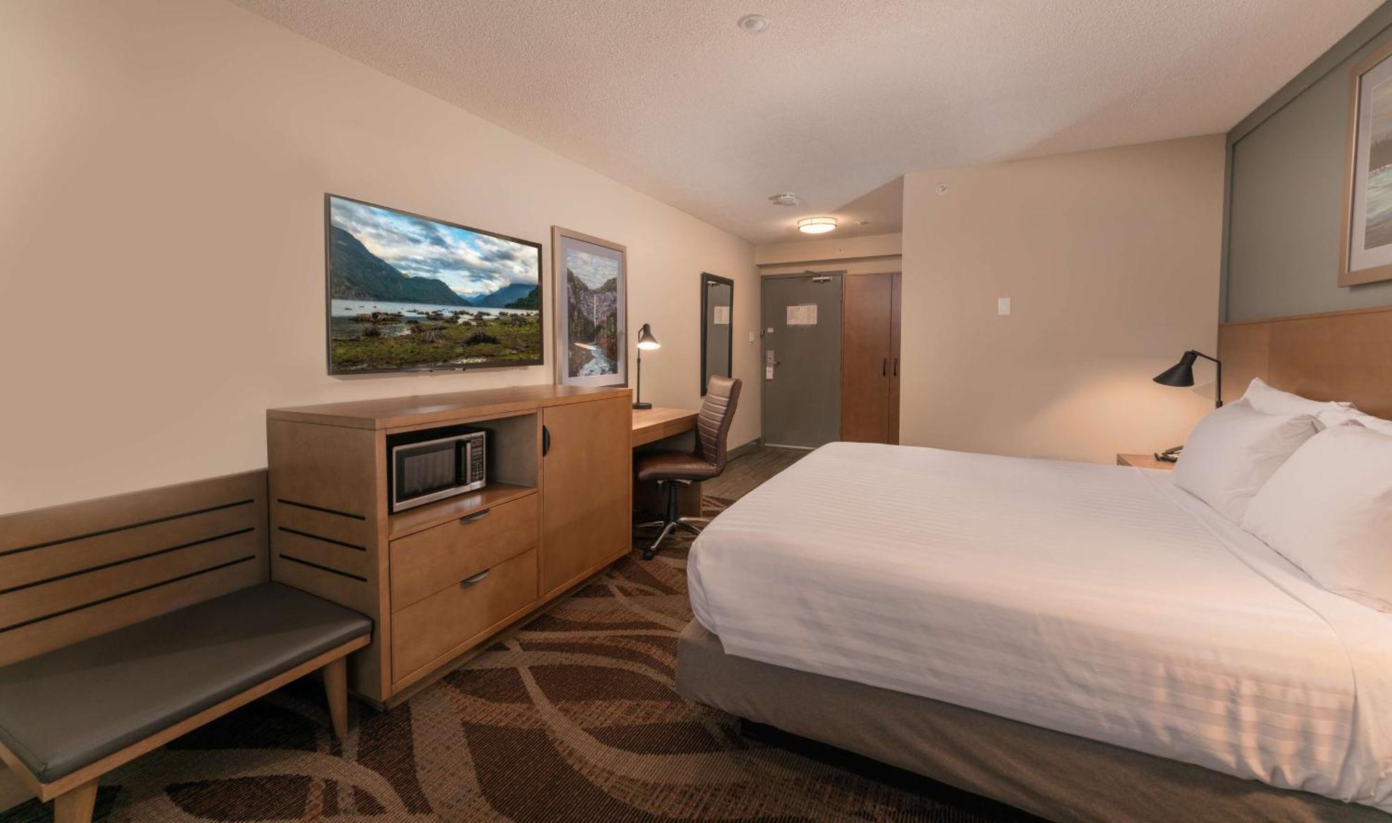 Prestige Hudson Bay Lodge & Conference Centre, Worldhotels Crafted Collection Смитерс Экстерьер фото