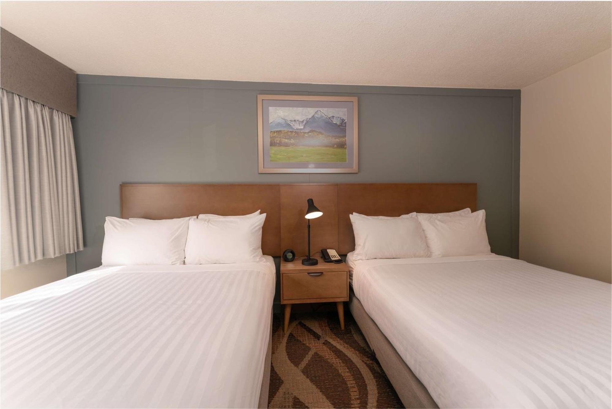 Prestige Hudson Bay Lodge & Conference Centre, Worldhotels Crafted Collection Смитерс Экстерьер фото