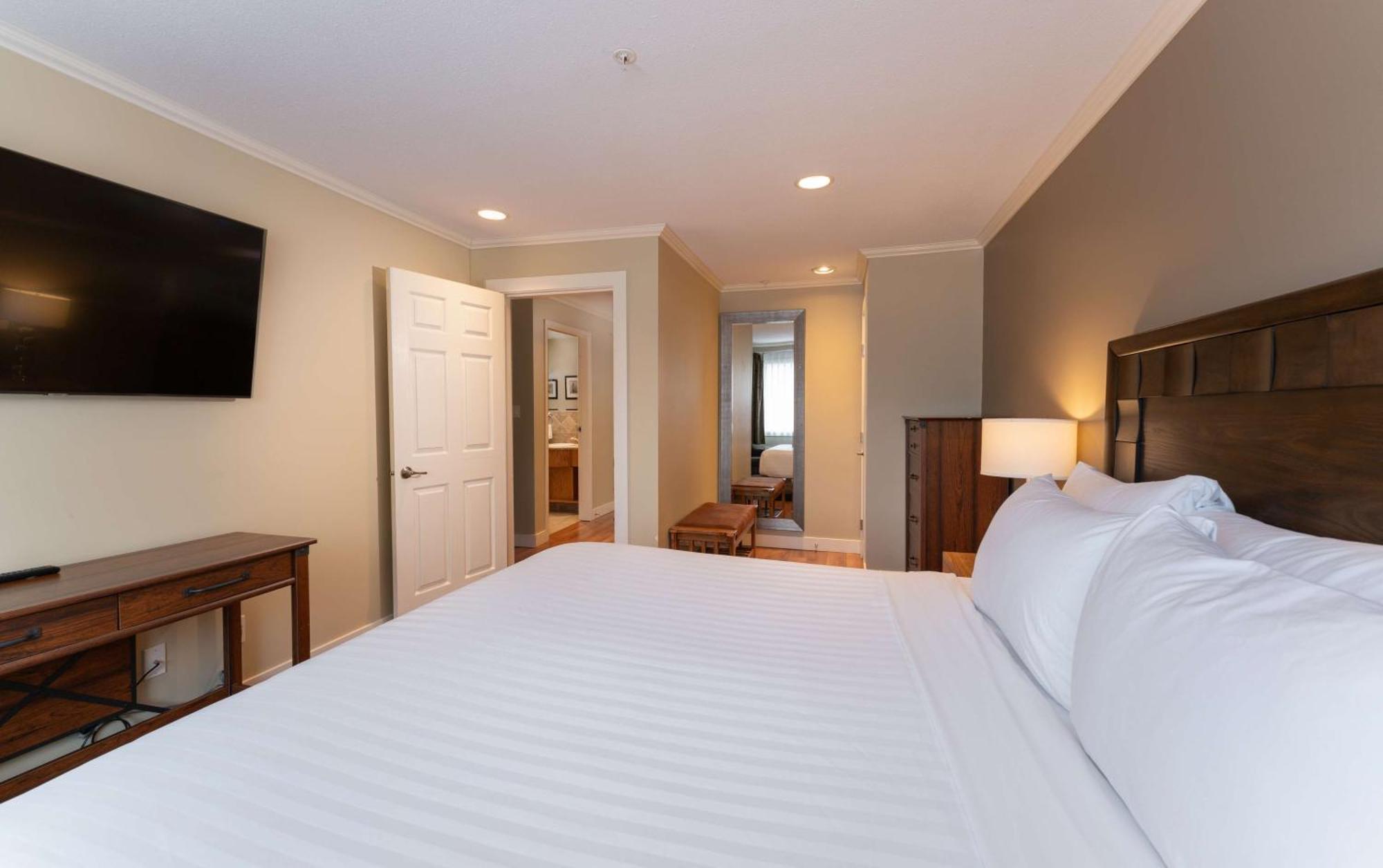 Prestige Hudson Bay Lodge & Conference Centre, Worldhotels Crafted Collection Смитерс Экстерьер фото